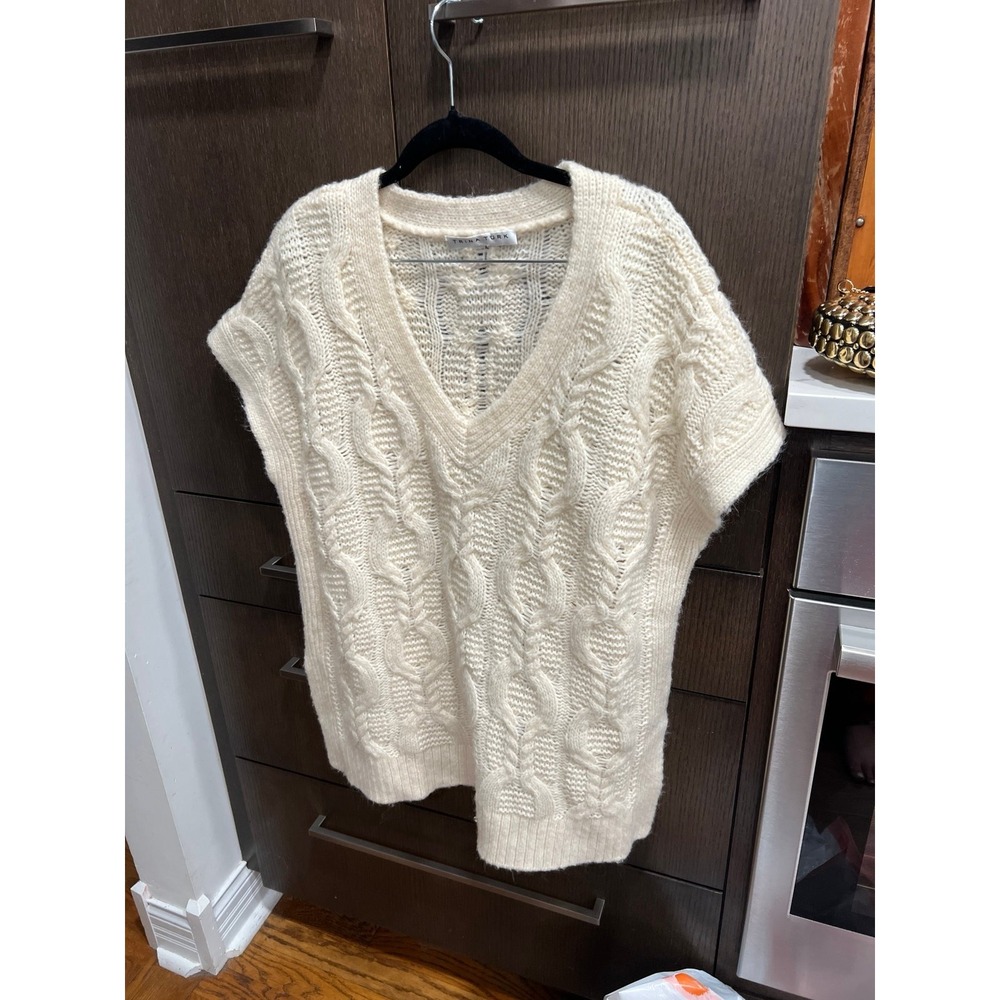 Trina Turk Ivory pointelle sweater Knit‎ Crew Neck Wool Blend Sweater XL